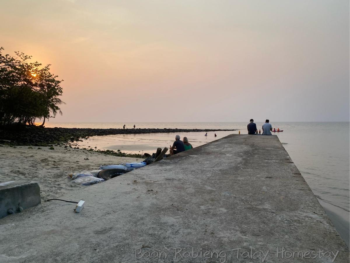 Baan Rabieng Talay Homestayบ้านระเบียงทะเล โฮมสเตย์เกาะกูด Ko Kut Eksteriør billede